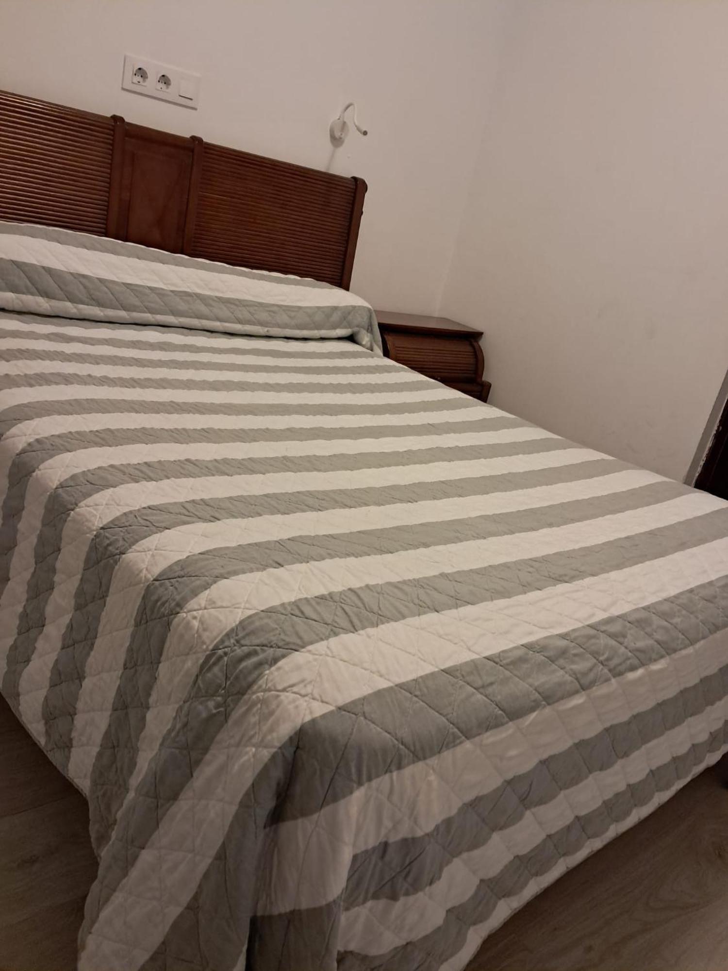 Hostal Lizana 2 Huesca Esterno foto